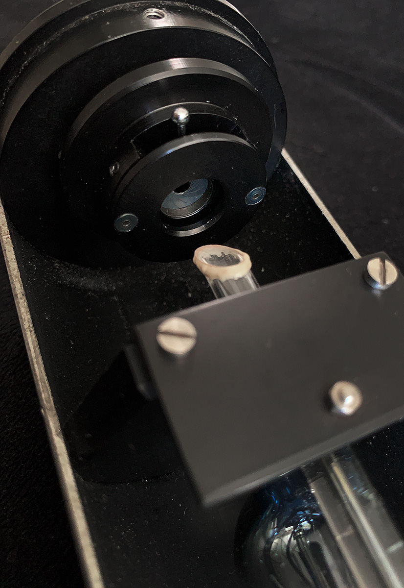 Elliott Model 356-HNL-8A Laser, Intra-cavity Aperture