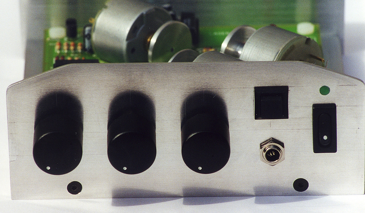 3-Motor Projector